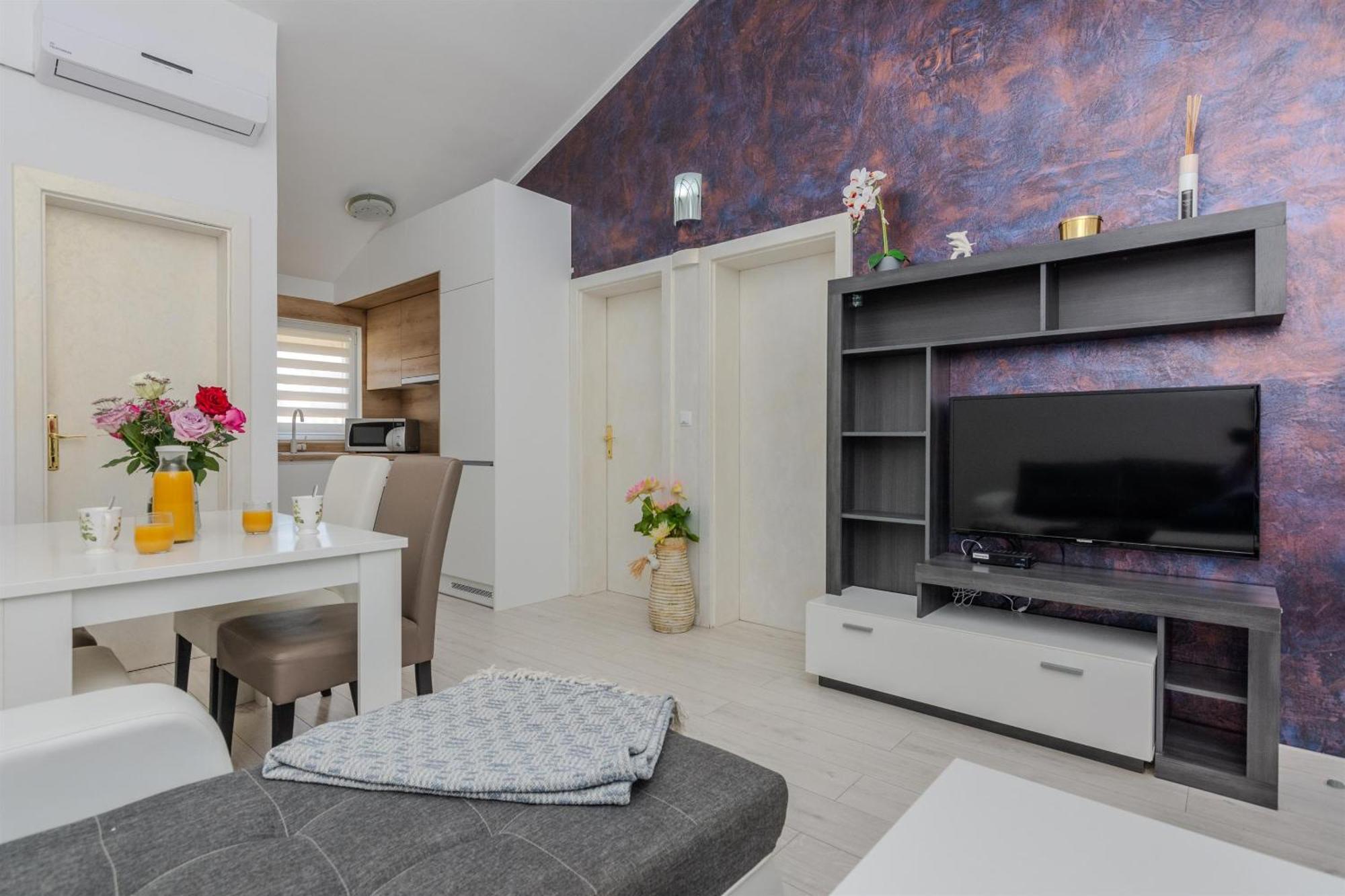 Apartments Lucica Vir Zewnętrze zdjęcie