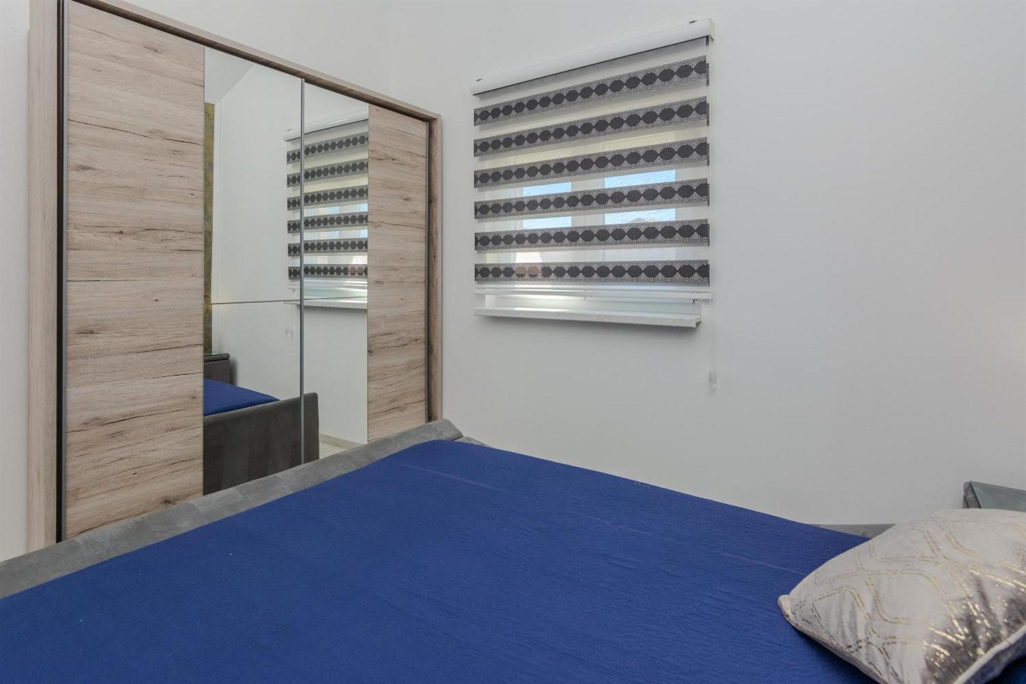 Apartments Lucica Vir Zewnętrze zdjęcie