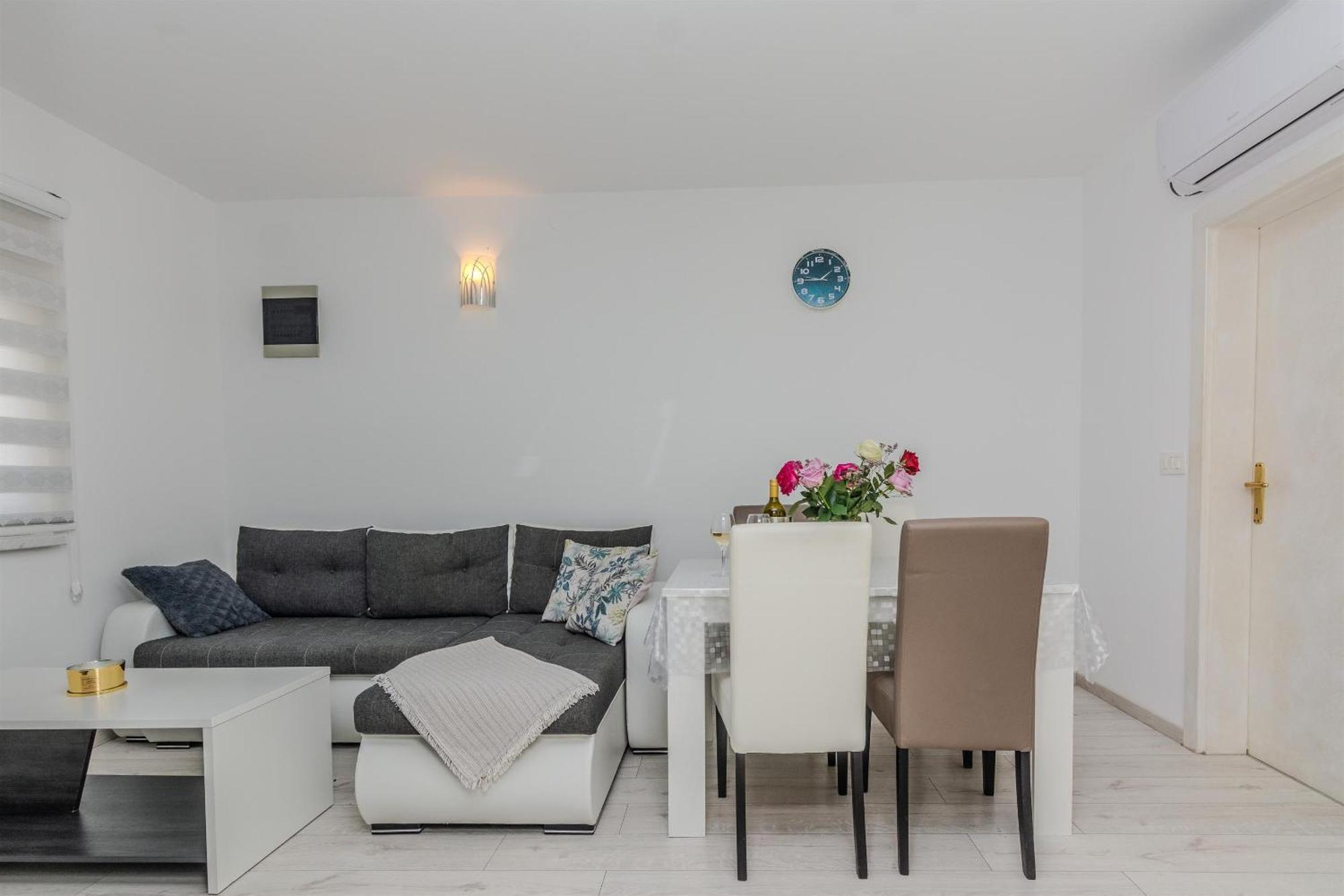 Apartments Lucica Vir Zewnętrze zdjęcie