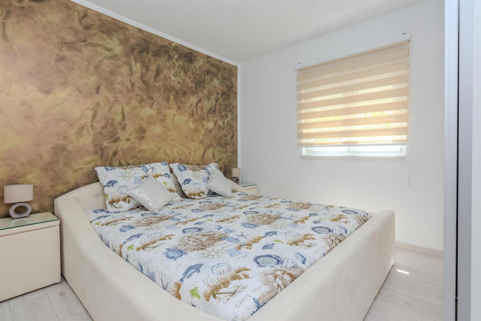 Apartments Lucica Vir Zewnętrze zdjęcie